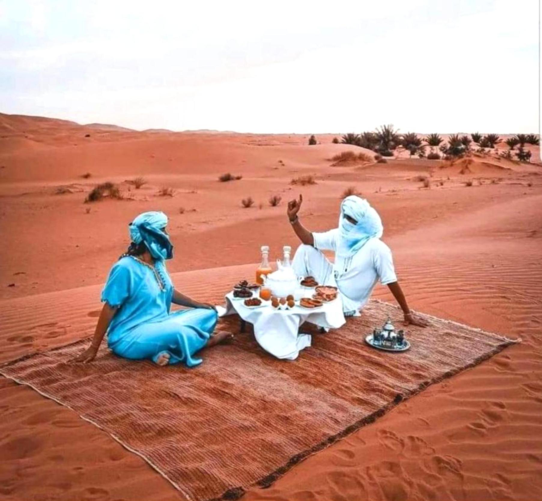 Bed and Breakfast Luxury Bedouin Camp Merzouga Exterior foto