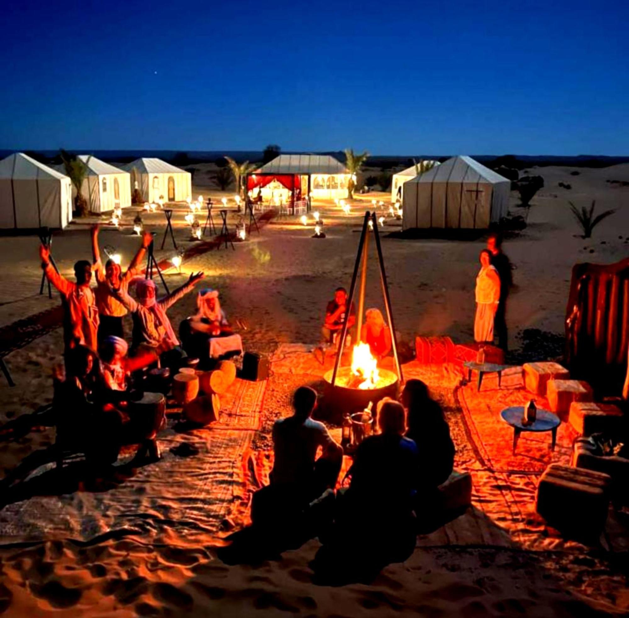 Bed and Breakfast Luxury Bedouin Camp Merzouga Exterior foto